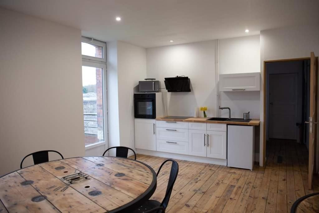 Cyris - Chambres Duplex Climatisees - Spa & Piscine Centre Ville Saint-Germain-des-Fosses Εξωτερικό φωτογραφία